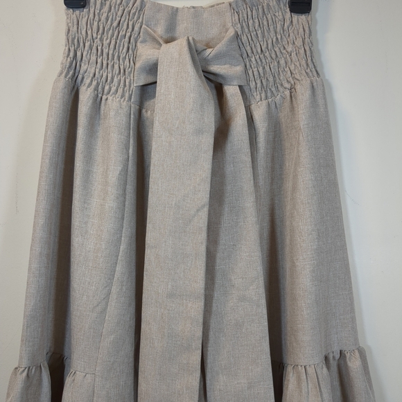 Saints & Hearts Light Weight Tiered Wide Leg Tan Pants, Size S - Picture 3 of 12